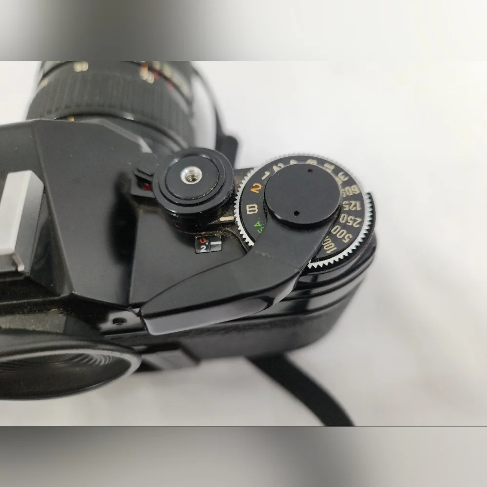 Black Canon AE-1 AE1 + 70mm Lens Manual Focus Kit - Rare Beauty - Very Nice!